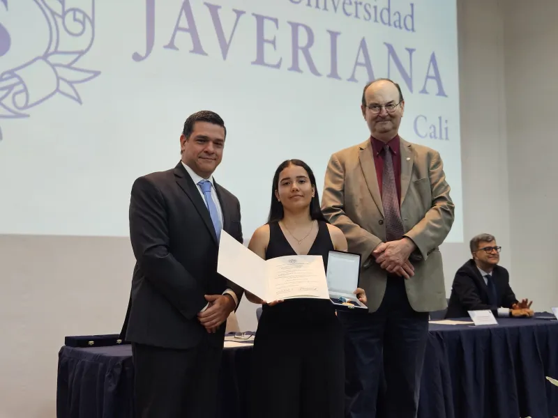 Cruz San Pedro Claver: 25 estudiantes reconocidos por sus calidades humanas y espíritu javeriano