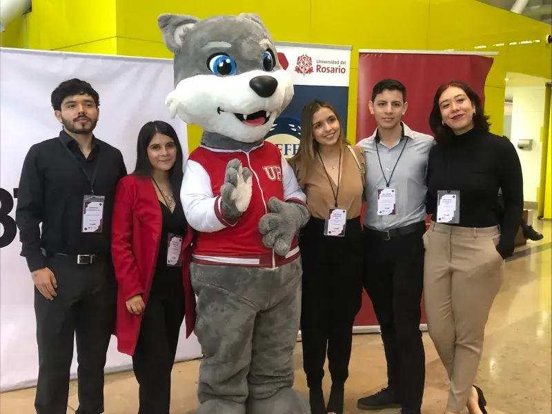 Tesis meritoria para estudiante de Economía que analizó 1.097 municipios del país en su proyecto de grado